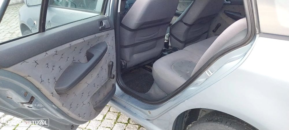 Skoda Fabia Break 1.4 Comfort - 12