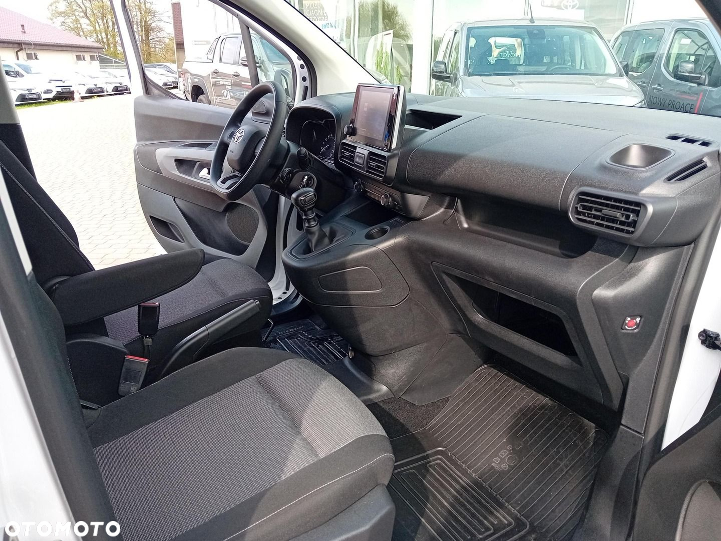 Toyota Proace City Verso Long 1.5 D-4D Business - 11