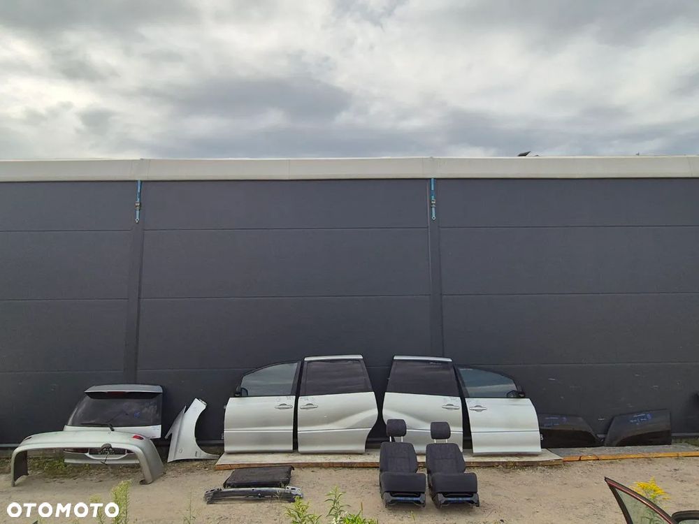 PREVIA II DRZWI BŁOTNIK KLAPA ZDERZAK SZYBA FOTEL CHŁODNICA WODY WZMOCNIENIE WENTYLATOR CHŁODNICY - 1