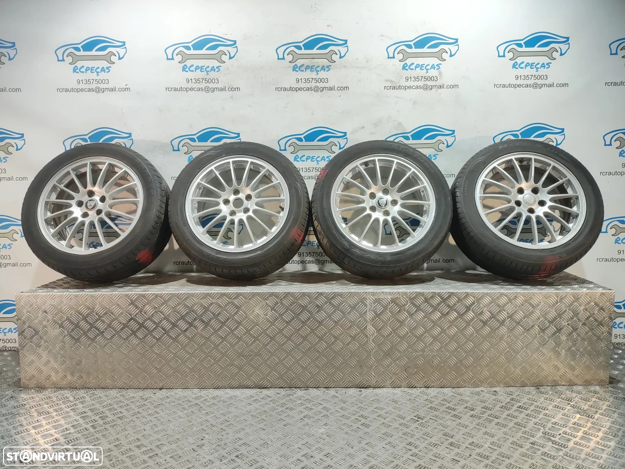 Jantes 17" Jaguar - S-Type MK2 II | X200 - ORIGINAIS - 7.5J | ET60 | 5x108 - 17 Polegadas | 4R83JA | Jante | 5 x 108 | 245 45 17 | Pneus - 2