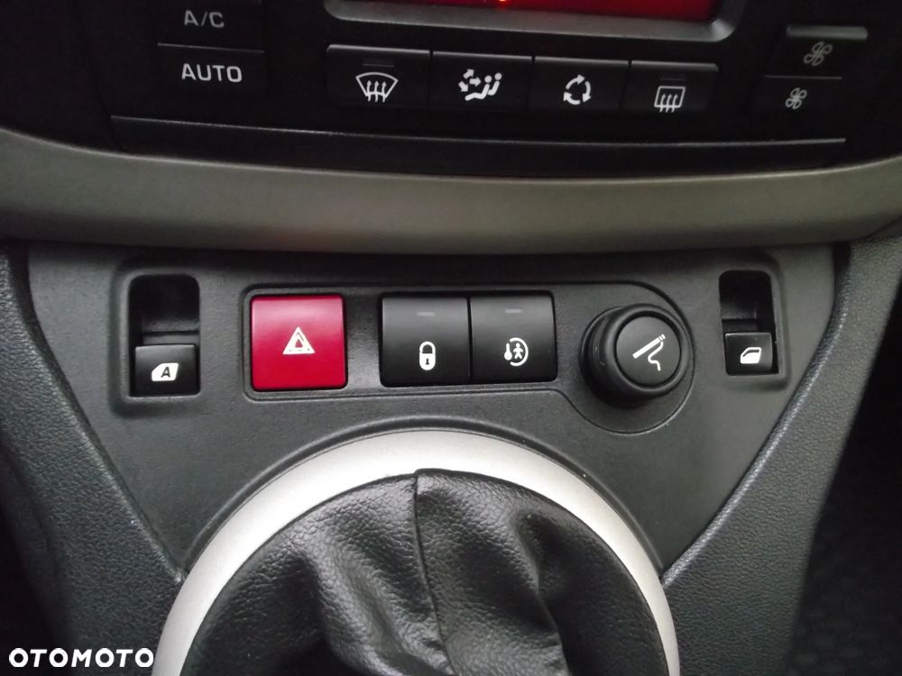 Citroën Berlingo 1.6 HDi XTR - 28