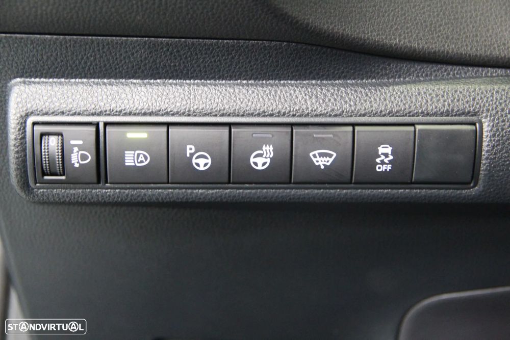 Toyota Corolla 1.8 Hybrid Comfort - 23