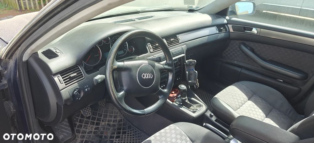 Audi A3 Sportback 2.0 TDI Ambiente - 2