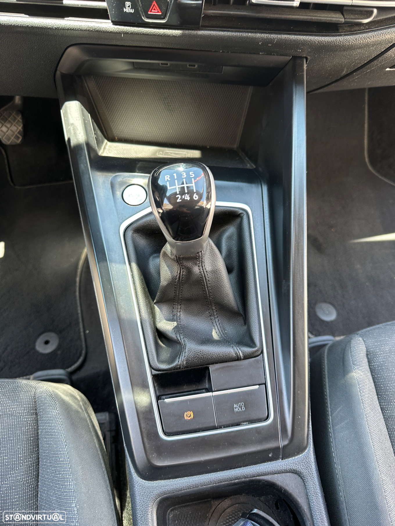 VW Golf 2.0 TDI Style - 11