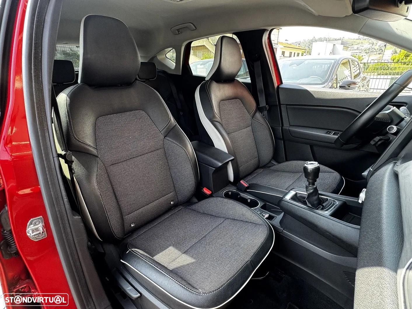 Renault Captur 1.0 TCe Exclusive - 27