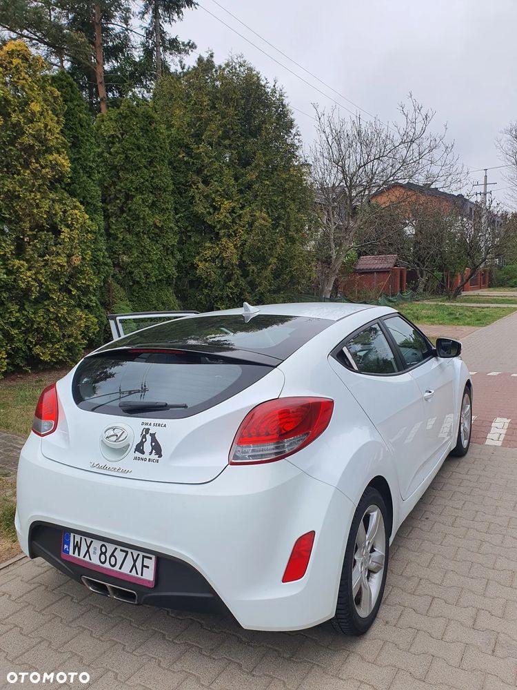 Hyundai Veloster 1.6 GDI Style - 10