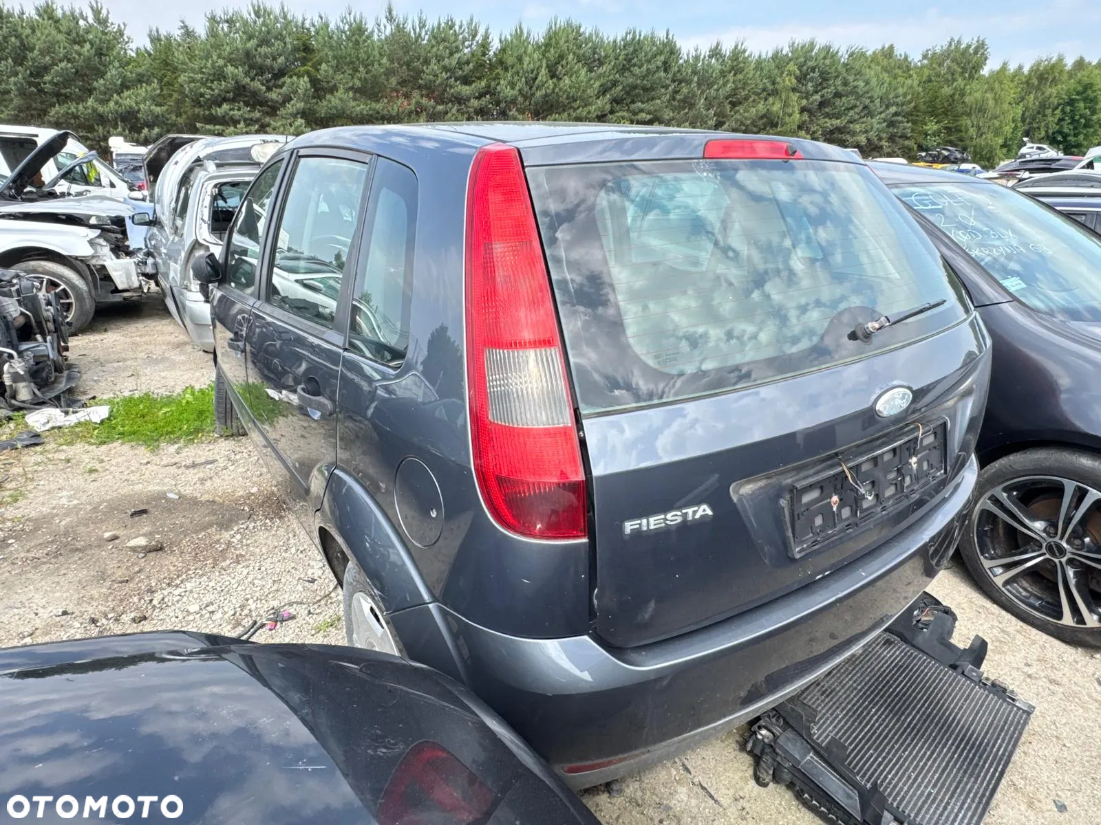 Ford Fiesta 2003 poj. 1.3 benzyna 70 KM - samochód na CZĘŚCI - 5