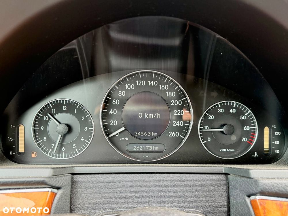 Mercedes-Benz Klasa E 200 Kompressor Elegance - 9