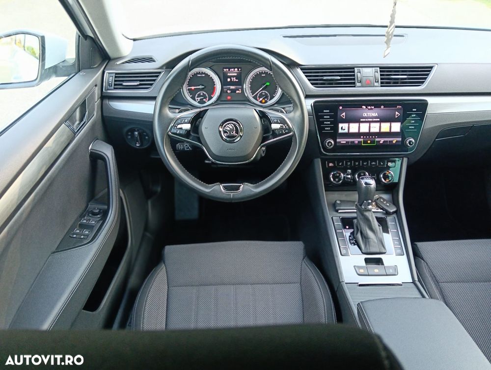 Skoda Superb 2.0 TDI DSG Sportline - 26