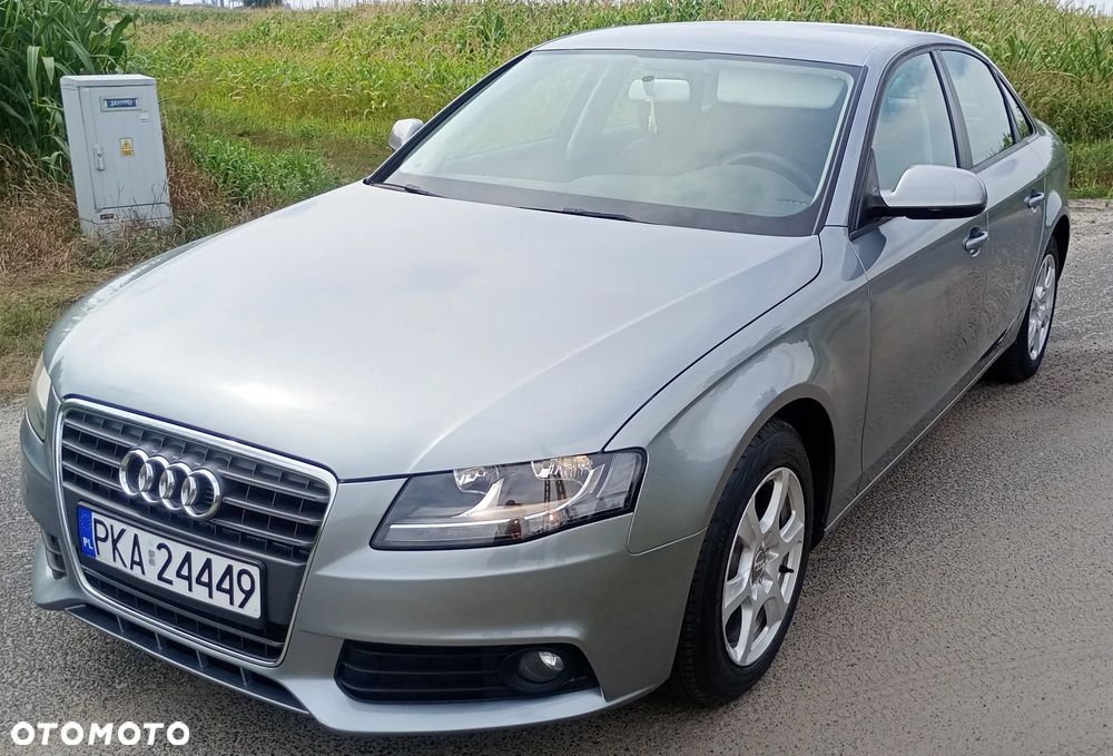 Audi A4 Limousine - 3