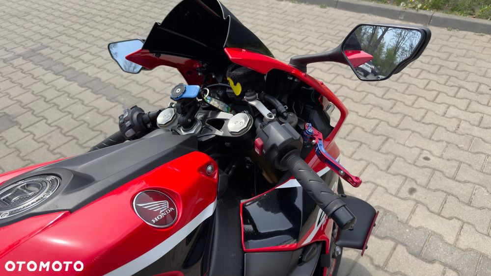 Honda CBR - 17