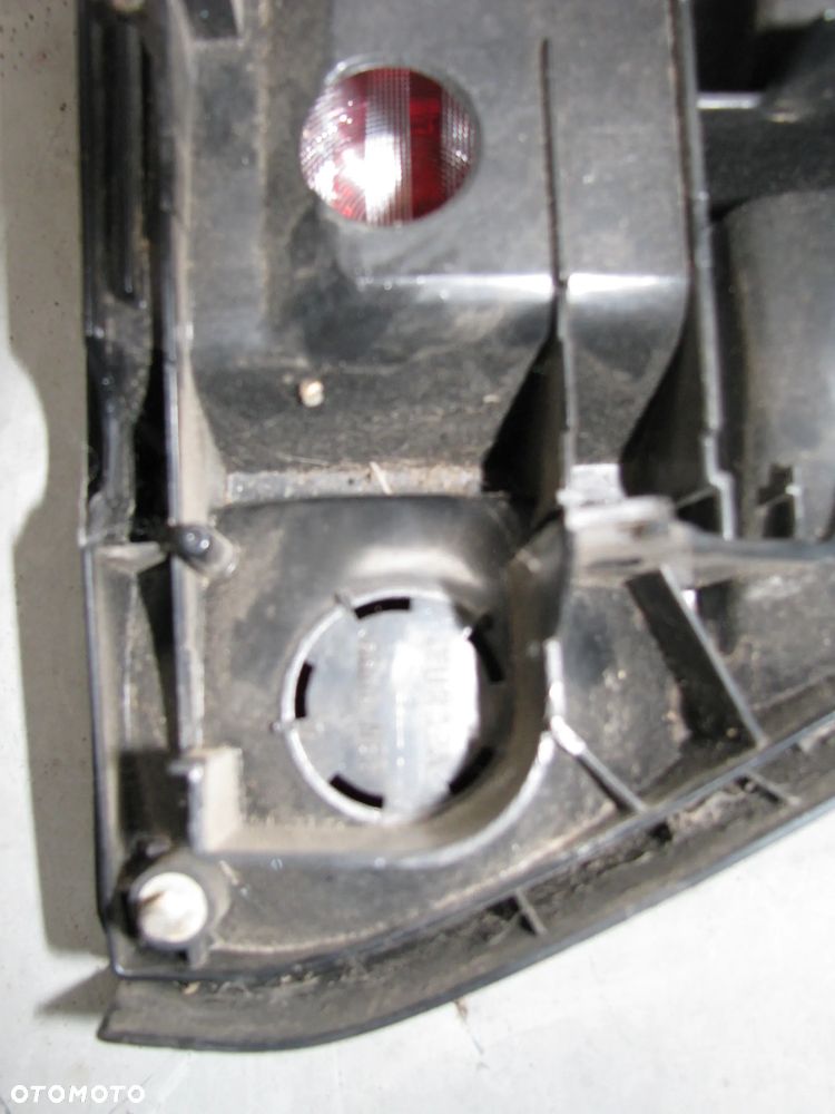 VW GOLF 2 II LAMPA PRAWY TYŁ PRAWA TYLNA 191945112 - 5