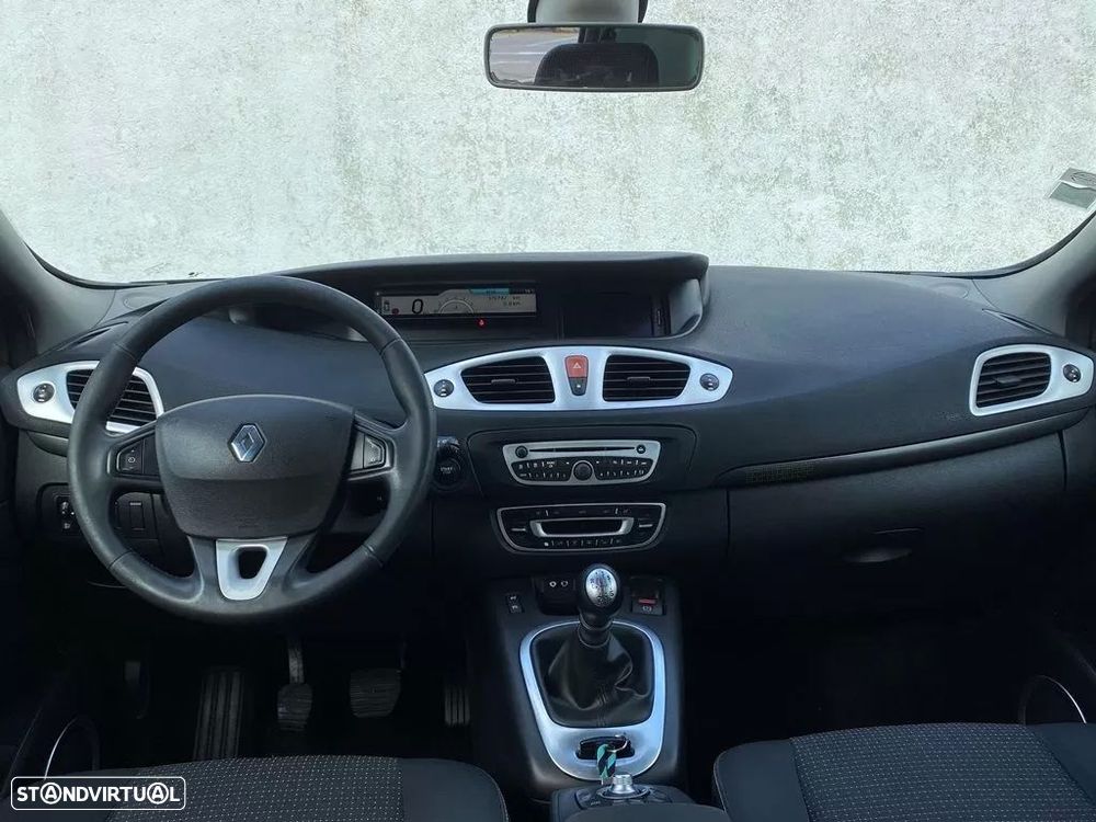 Renault Scénic 1.5 dCi Dynamique S - 13