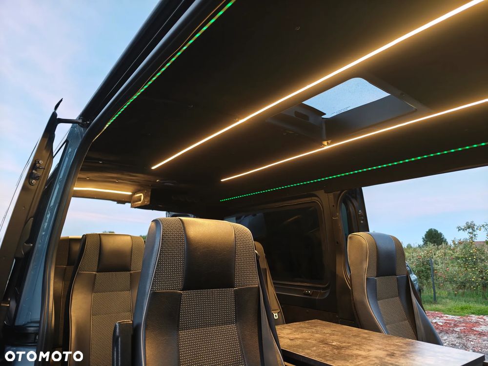 Mercedes-Benz Sprinter - 26