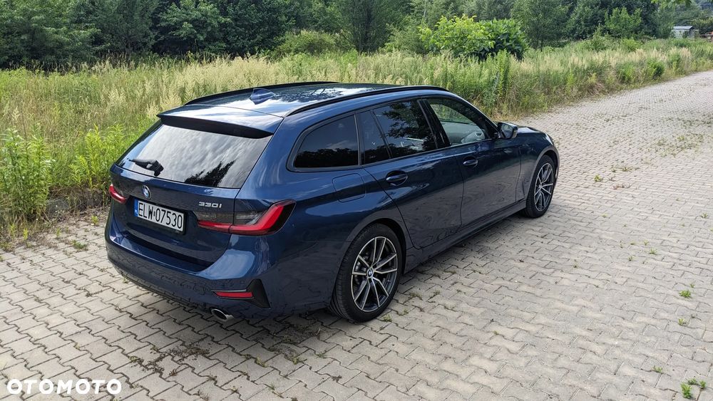 BMW Seria 3 330i xDrive Sport Line - 6