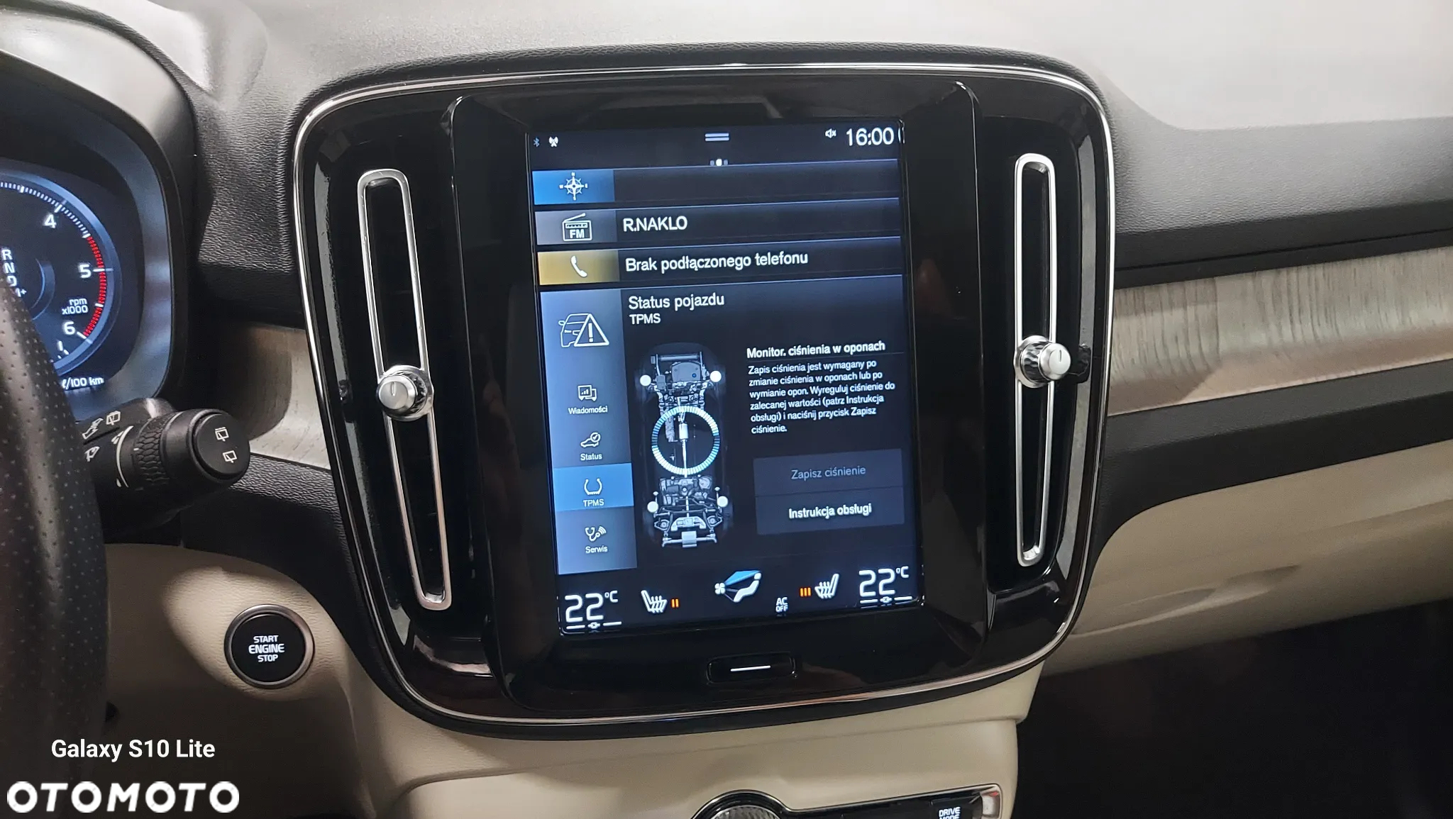 Volvo XC 40 D4 AWD Geartronic R-Design - 32