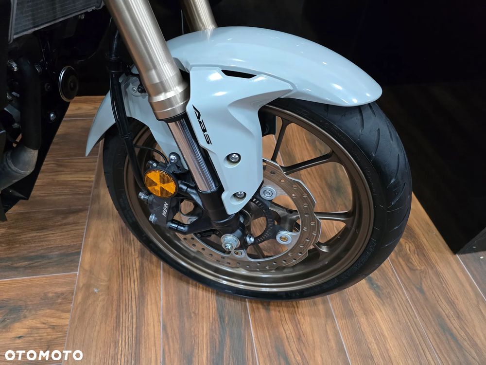 Honda CB - 19