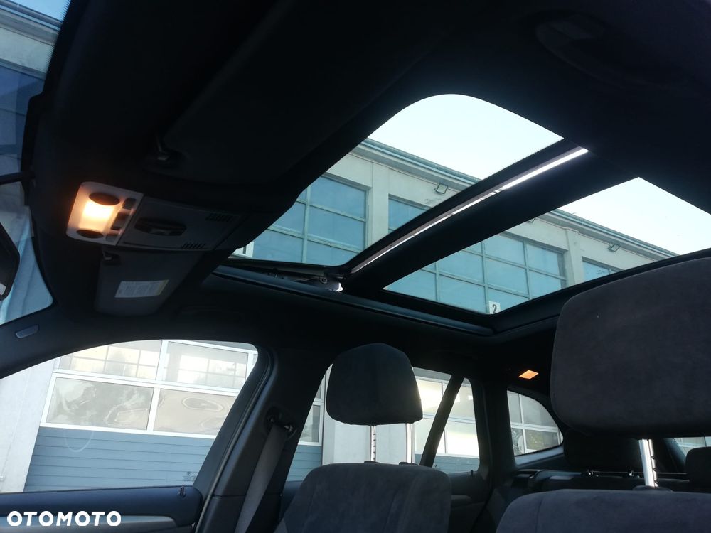 BMW X1 xDrive20d Sport Line - 26