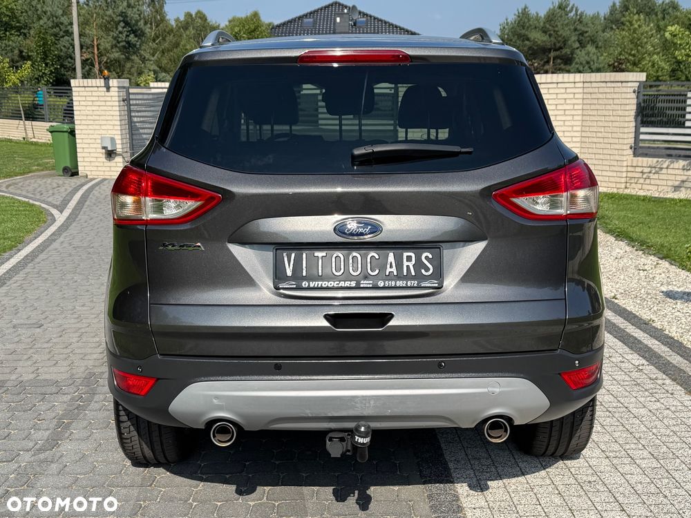 Ford Kuga 2.0 TDCi 2x4 Titanium - 16