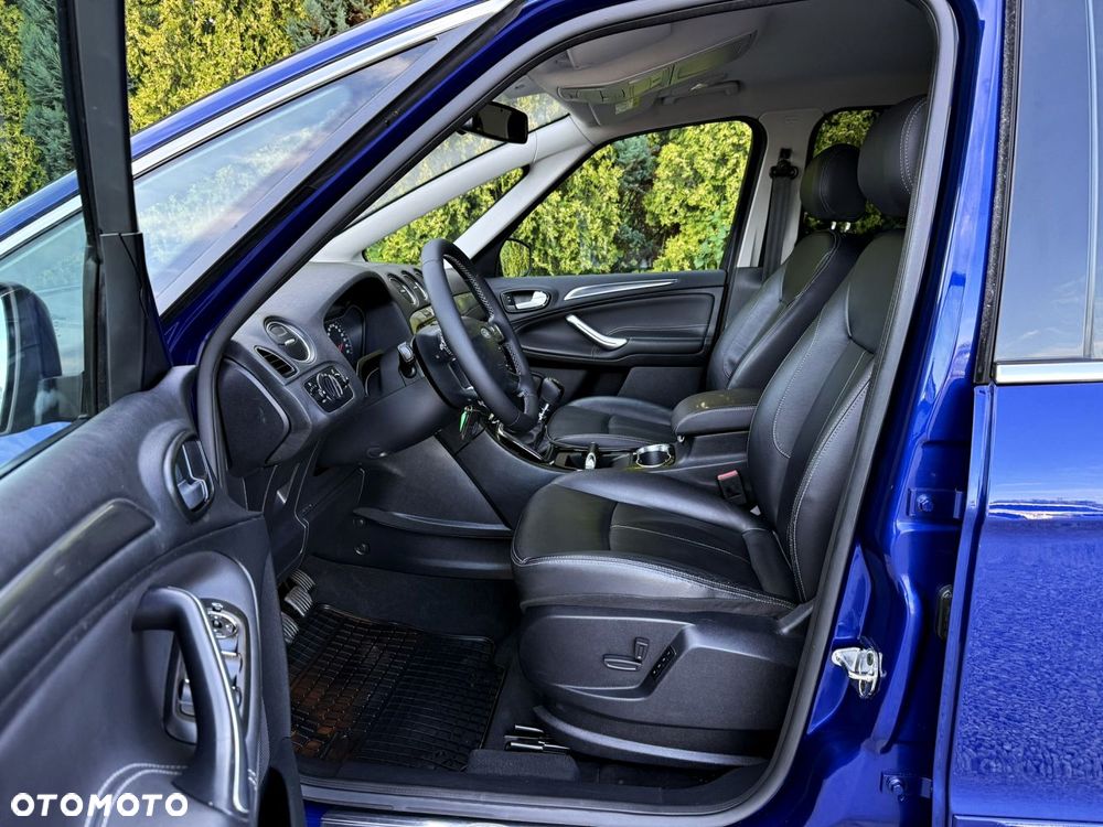 Ford S-Max - 22
