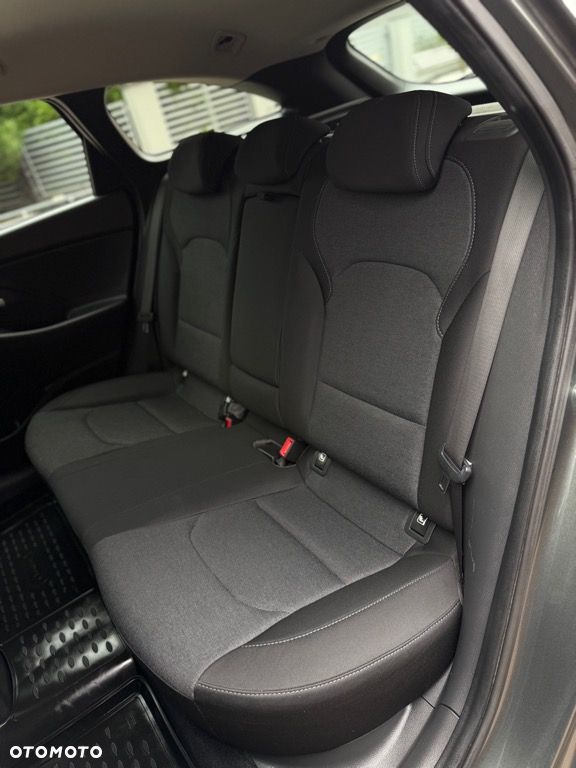 Hyundai i30 1.6 CRDI 48V-Hybrid DCT EDITION 30+ - 30