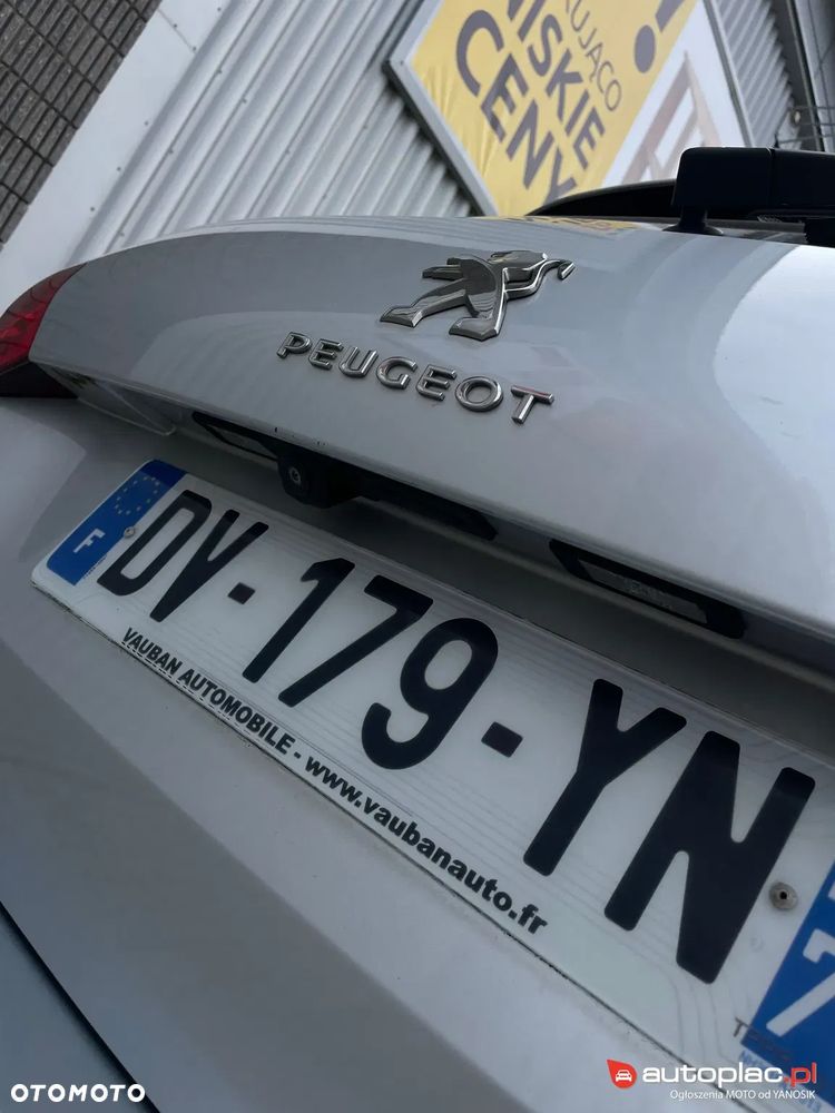 Peugeot 308 1.2 PureTech Allure S&S - 17