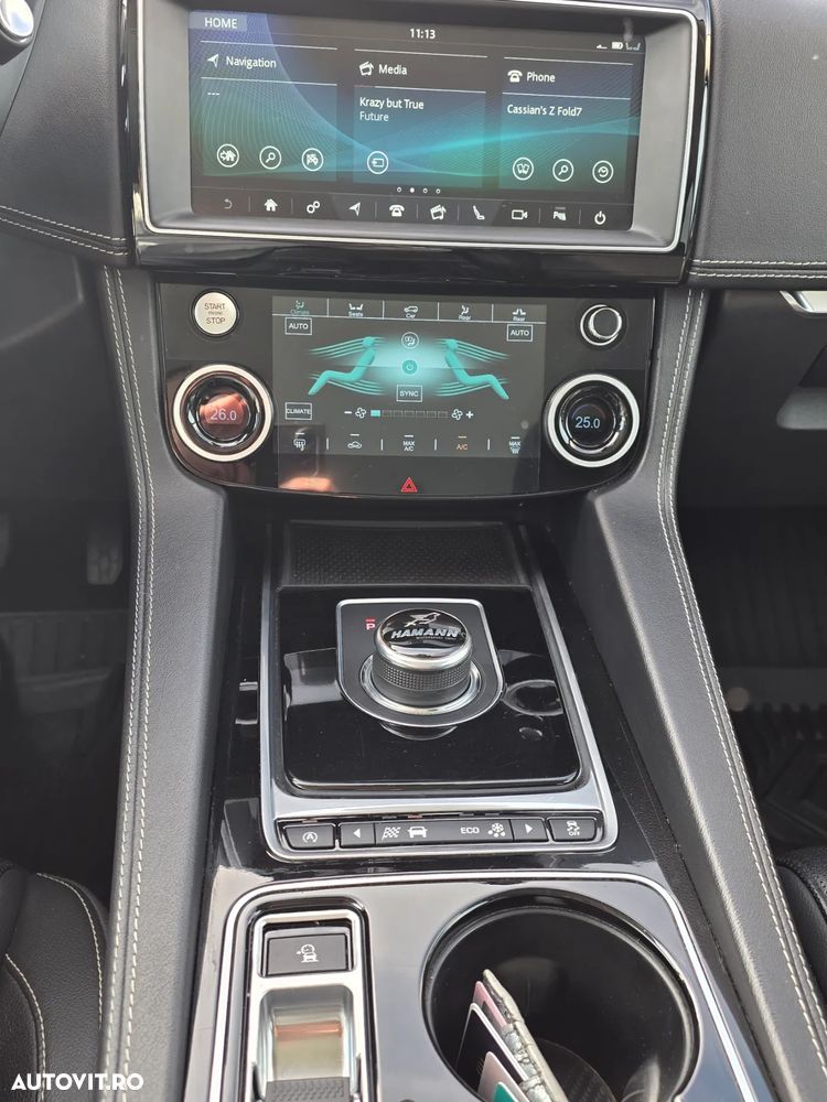 Jaguar F-Pace 20d AWD R-Sport - 9