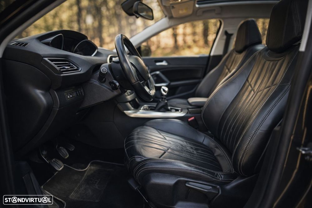 Peugeot 308 SW 1.6 e-HDi Allure J17 - 9