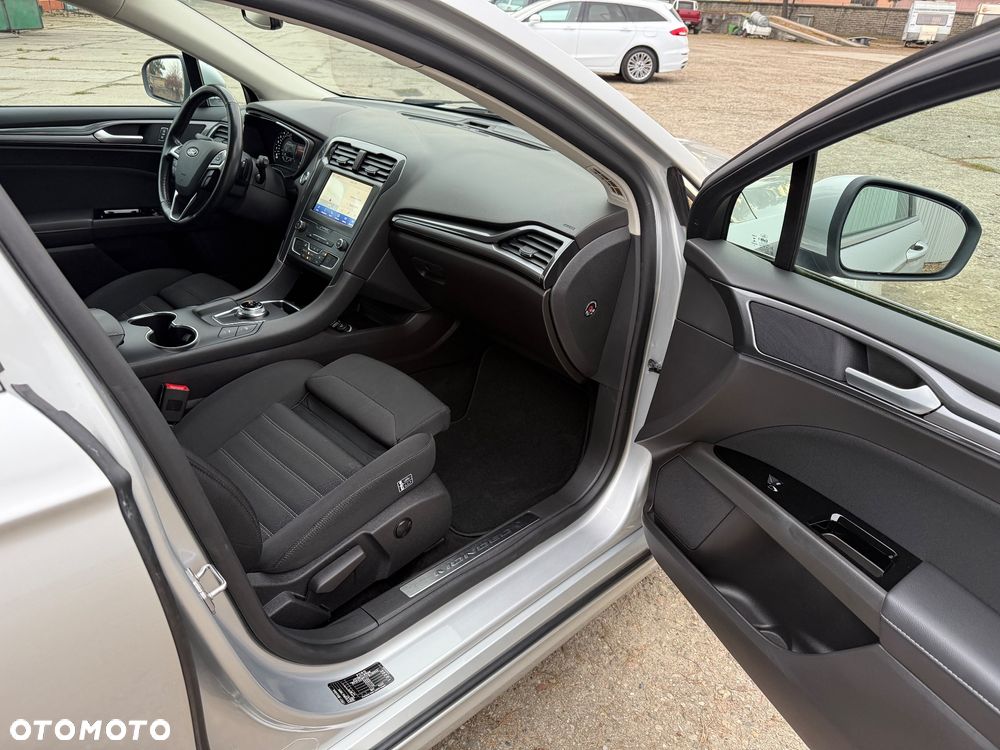 Ford Mondeo 2.0 EcoBlue Titanium - 13