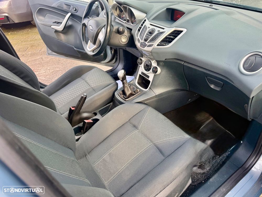 Ford Fiesta 1.6 TDCI Titanium - 20
