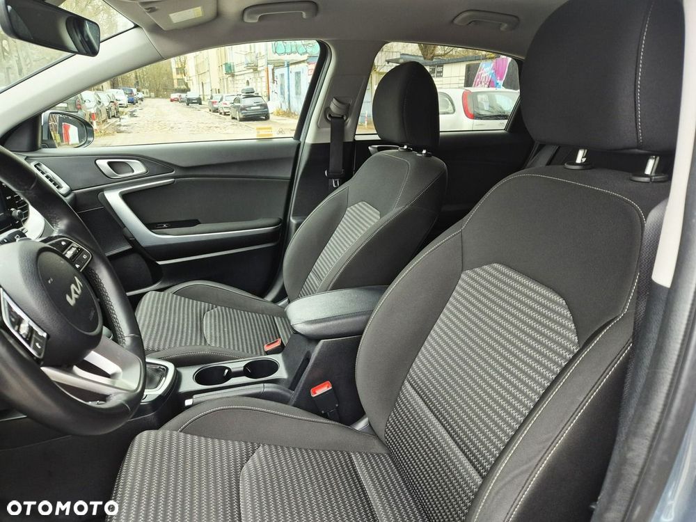 Kia Ceed 1.5 T-GDI M DCT - 11