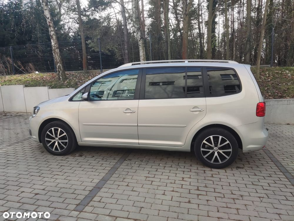Volkswagen Touran - 7