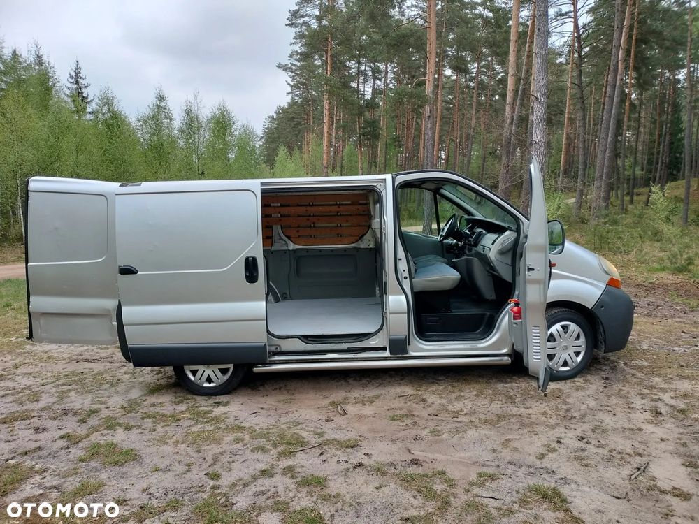 Renault trafic - 10