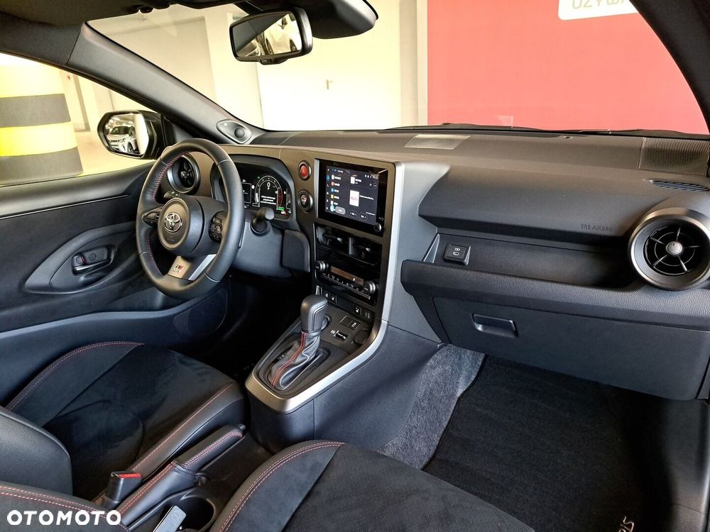 Toyota Yaris - 17