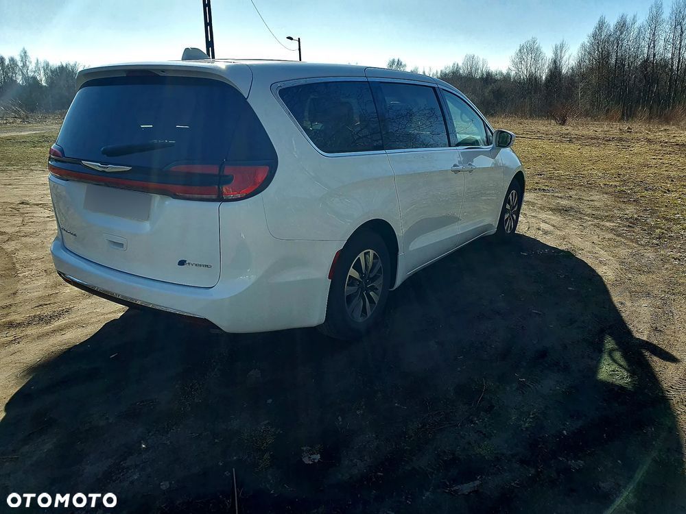 Chrysler Pacifica - 6