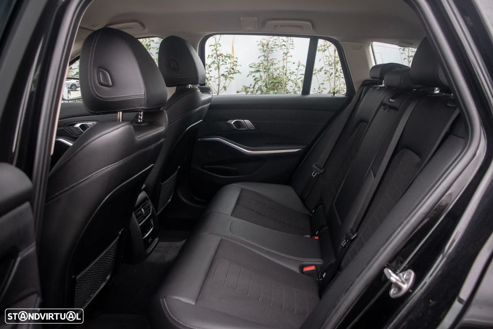 BMW 330 e Line Sport Auto - 13