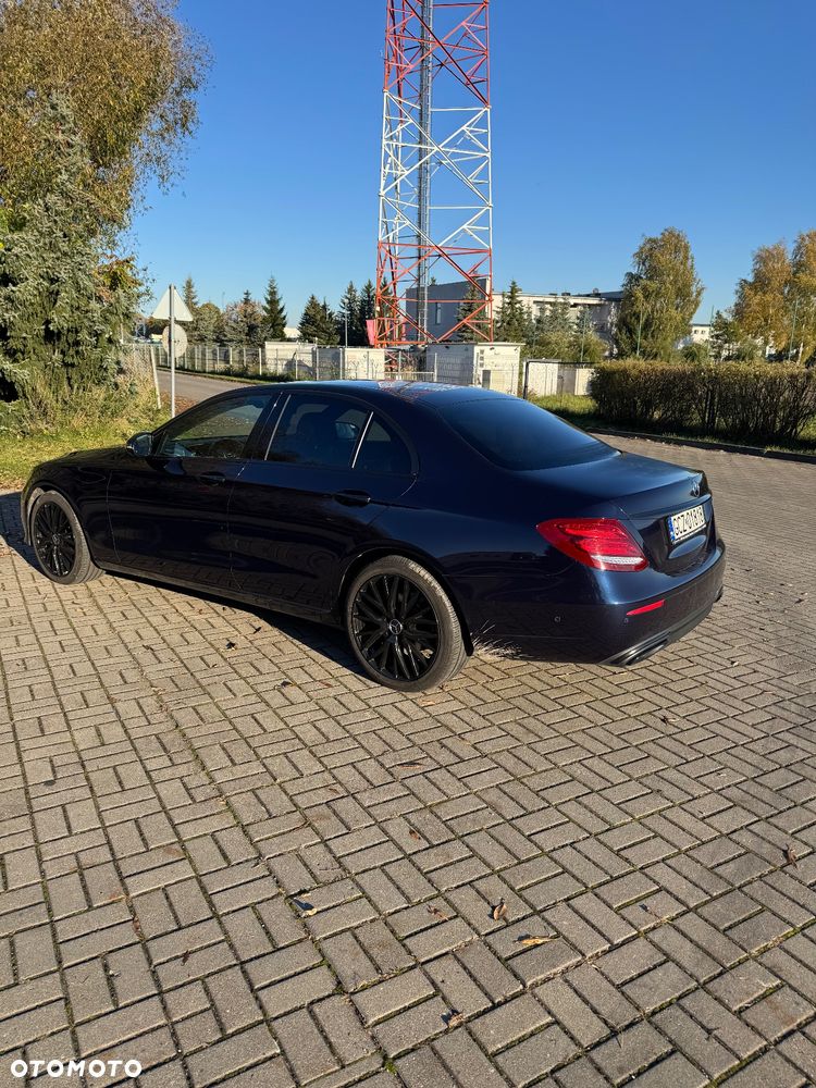 Mercedes-Benz Klasa E 220 d 4-Matic 9G-TRONIC - 1