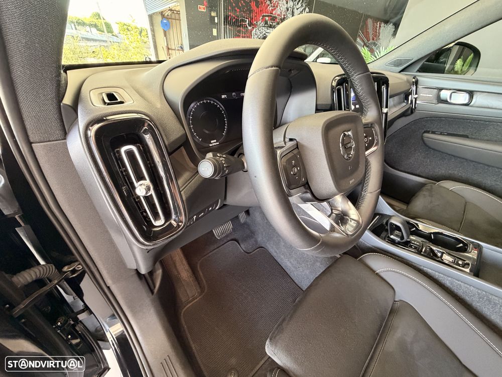 Volvo XC 40 T5 Recharge DKG Essential - 18