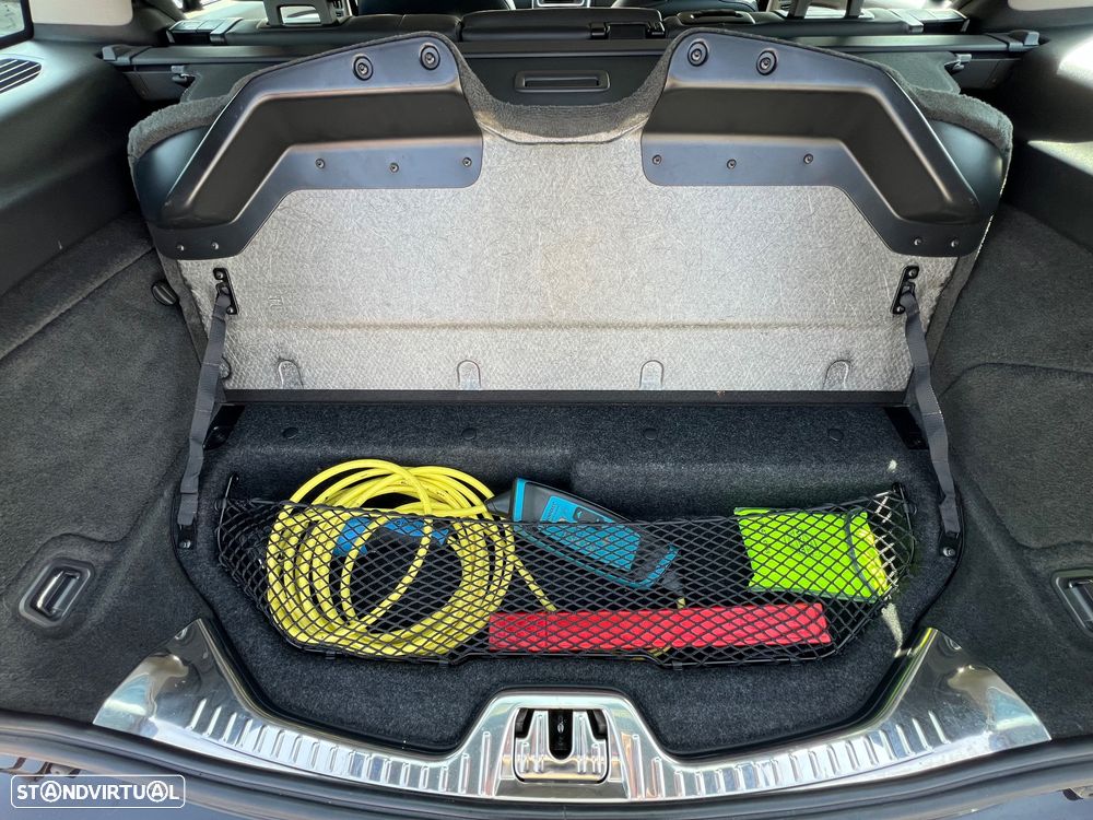 Volvo V60 D6 Plug-In-Hybrid AWD Geartronic Momentum - 12