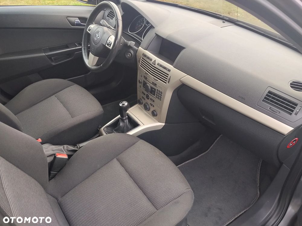 Opel Astra 1.6 Cosmo - 25
