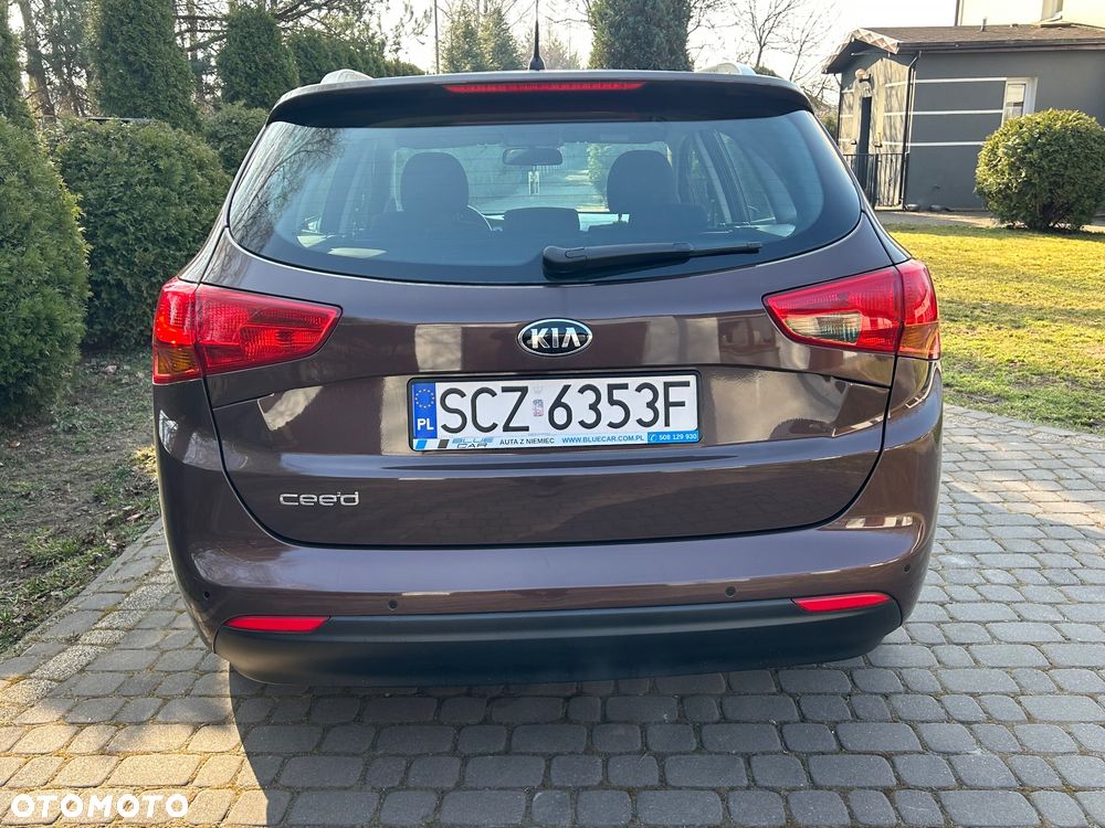 Kia Ceed 1.6 GDI ISG Dream-Team Edition - 7