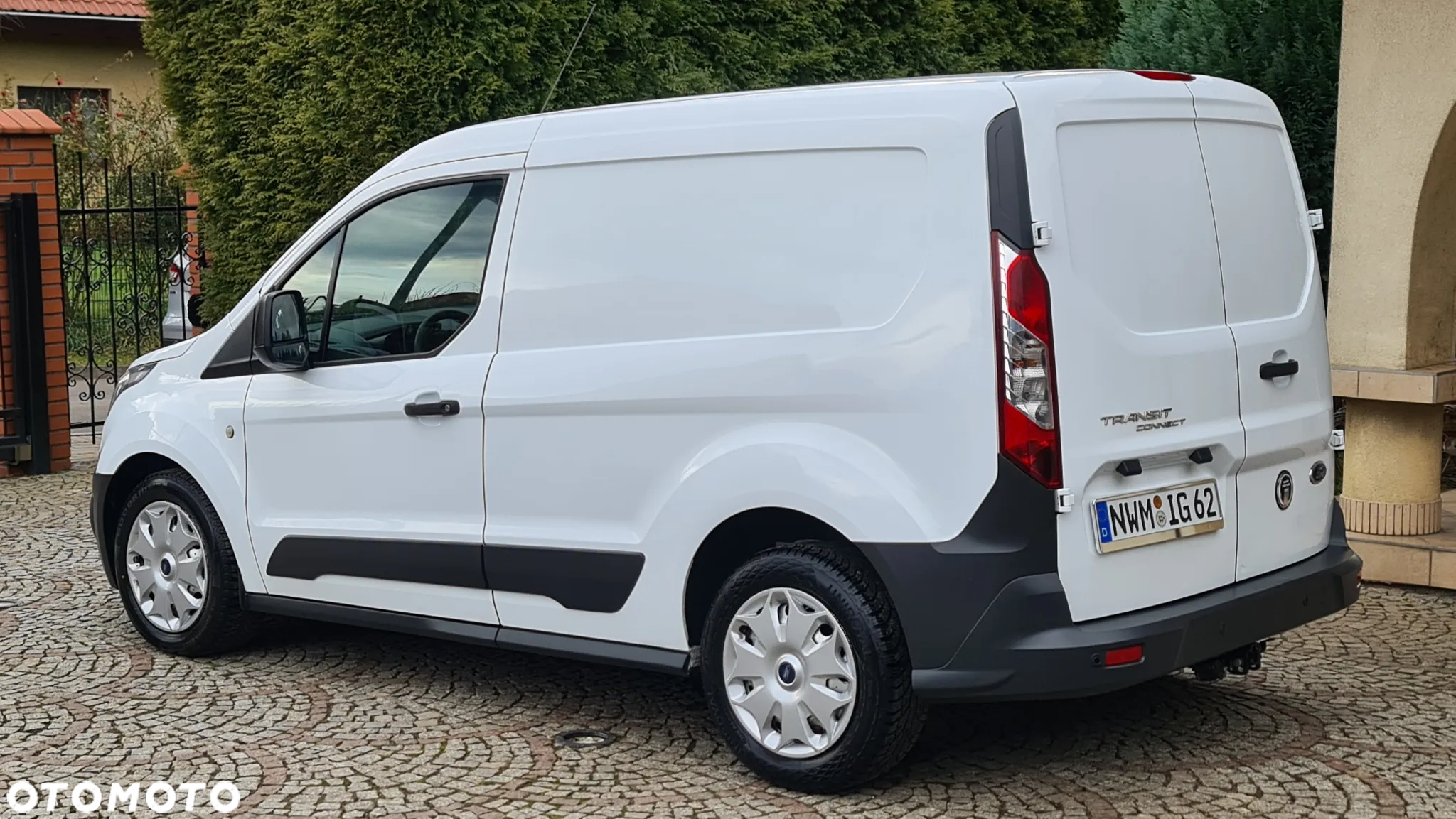 Ford TRANSIT CONNECT KLIMATYZACJA WEBASTO HAK PIĘKNY - 4