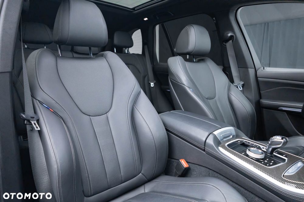 BMW X5 xDrive30d mHEV - 29