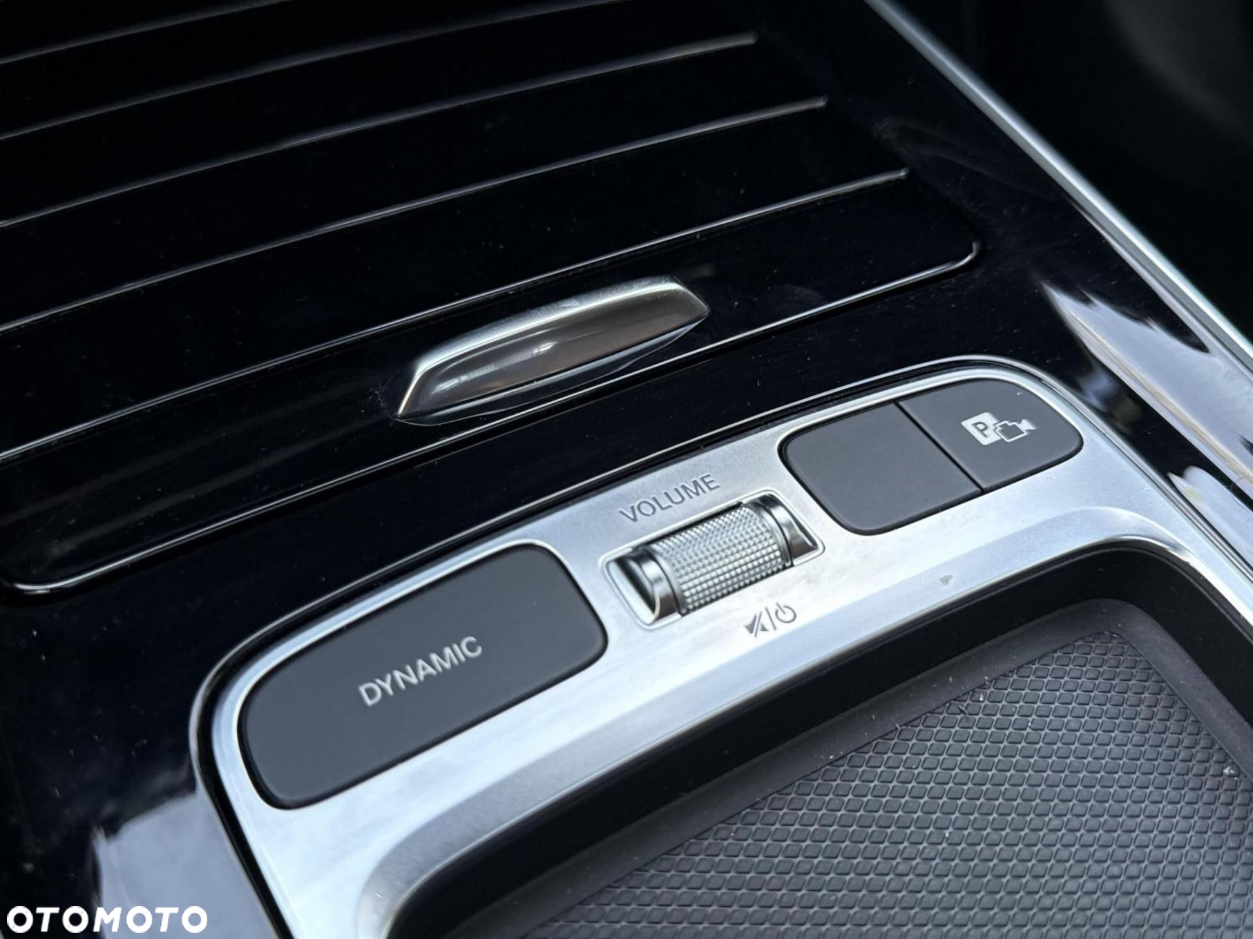 Mercedes-Benz GLB - 21