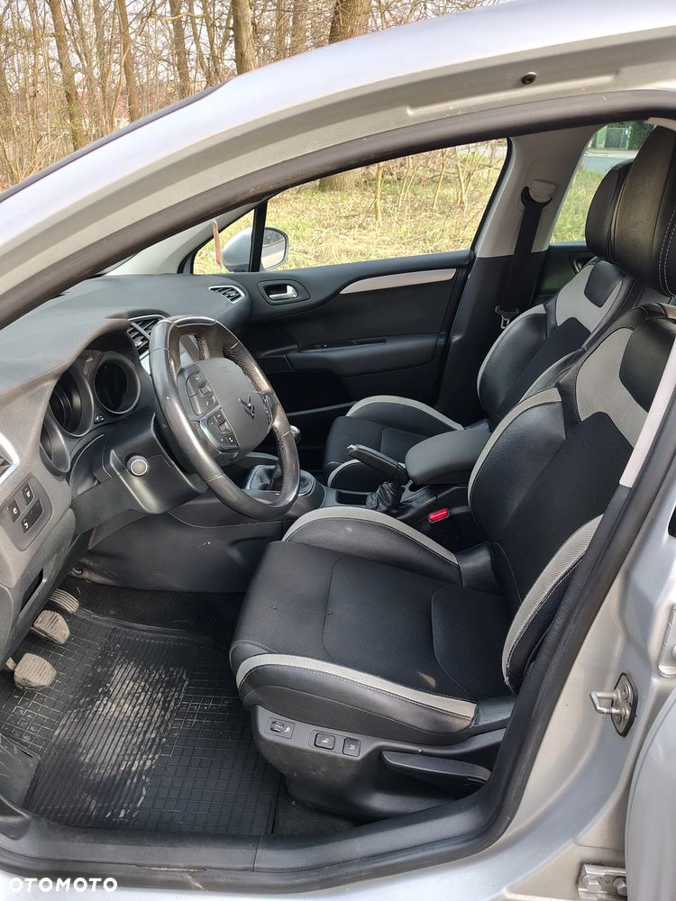 Citroën C4 VTi 120 Exclusive - 8