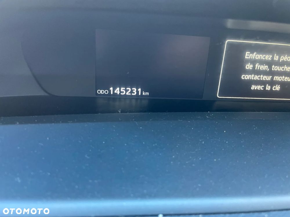 Toyota Prius Hybrid - 37