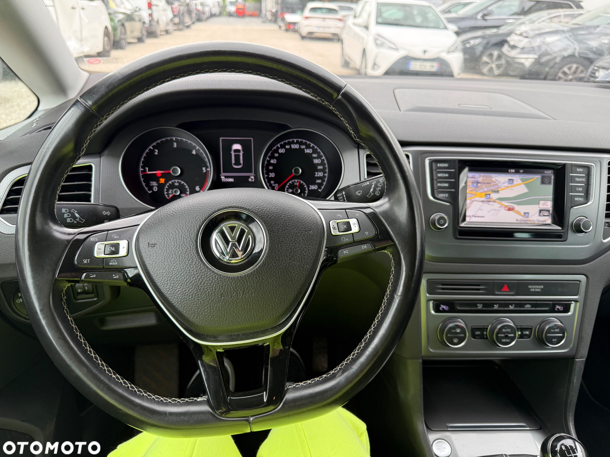 Volkswagen Golf Sportsvan 1.6 TDI BlueMotion Technology Lounge - 26