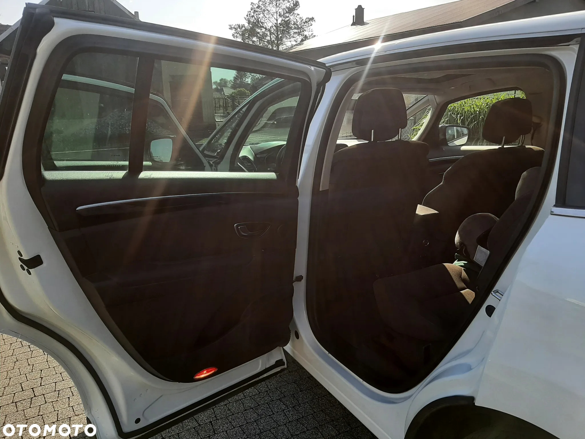Renault Espace 1.6 dCi Energy Zen 7os - 13