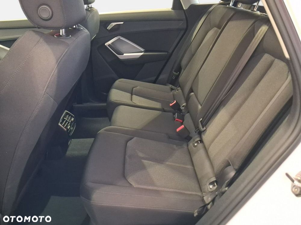 Audi Q3 - 11
