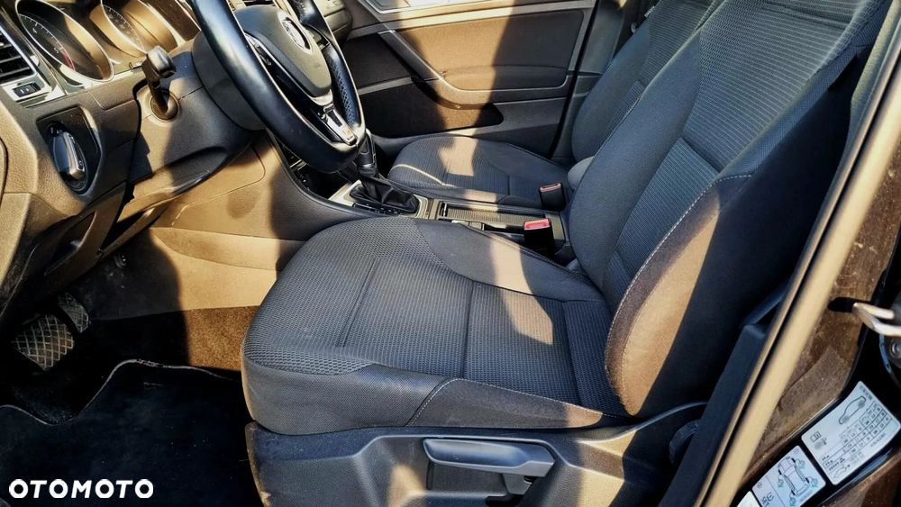 Volkswagen Golf - 14